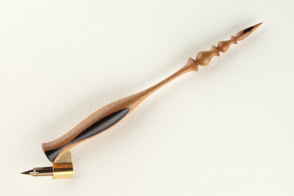Pen holder made of ziricote wood with wax finish